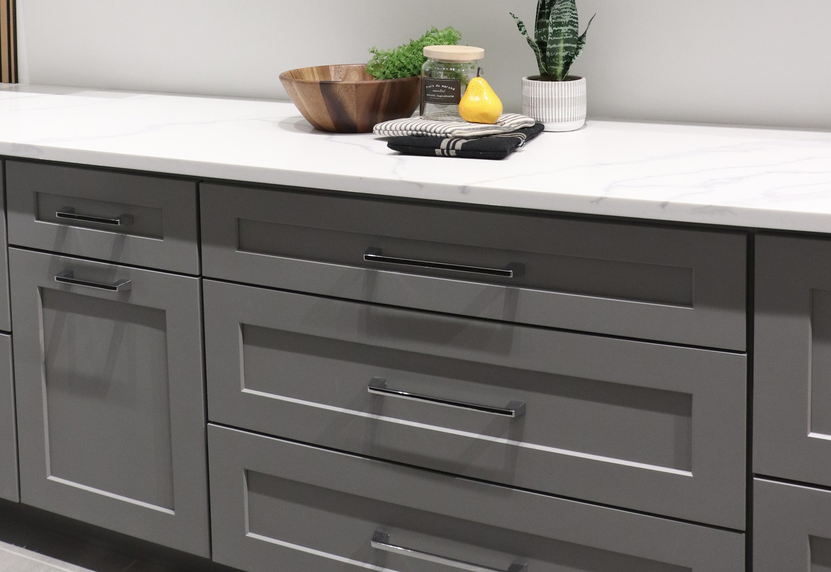 Kitchen & Bathroom Aline Canada Woodbridge, Ontario, Canada